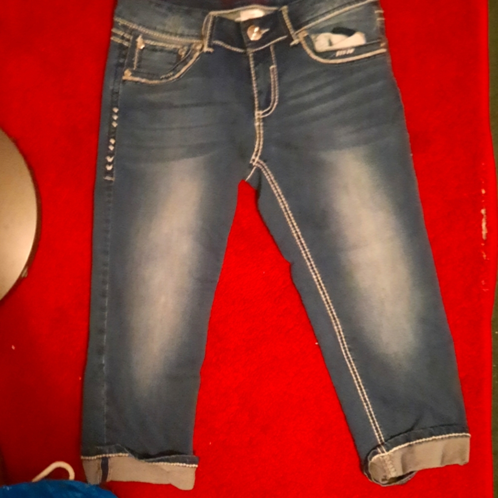 NO BOUNDARIES Juniors size 7 bluejean capri.